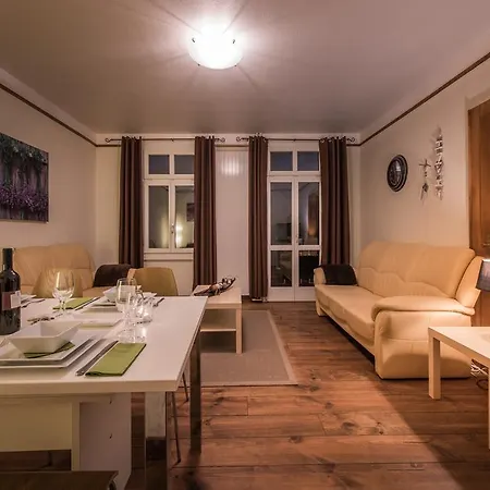 Apartment Chalet Cecile